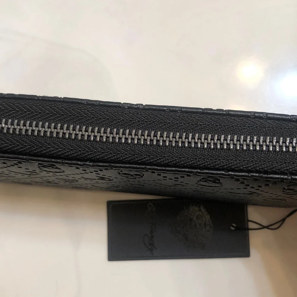 Ed Hardy Black Faux Leather ZA Wallet Embossed Skull & Heart Pattern NWT - Picture 9 of 16